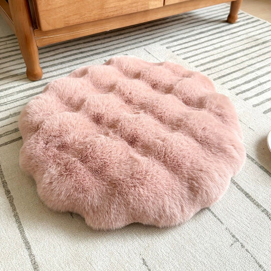 Pink Plush Round Cat Mat - Soft Faux Fur Sleeping Pad (40cm Diameter)